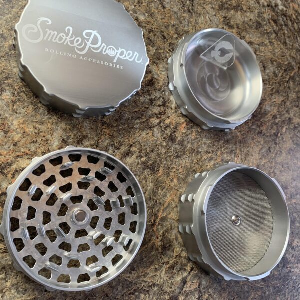 Smoke Proper grinder in Silver angle 1